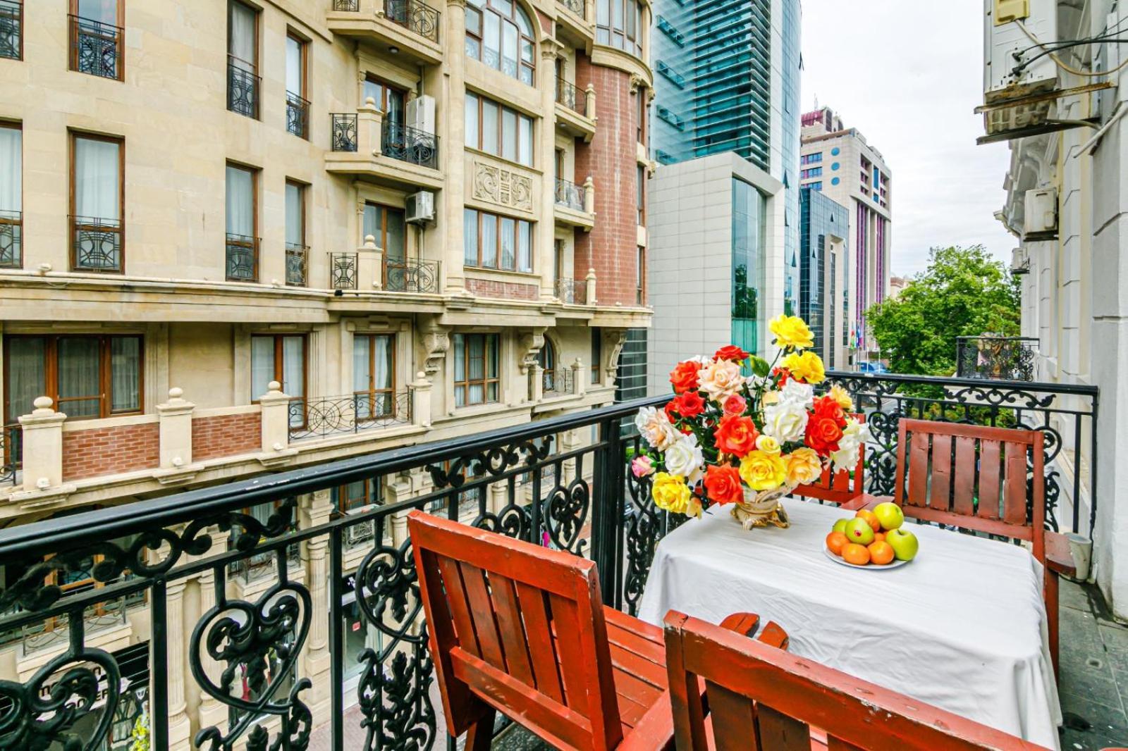 Sera Hotel Баку Экстерьер фото
