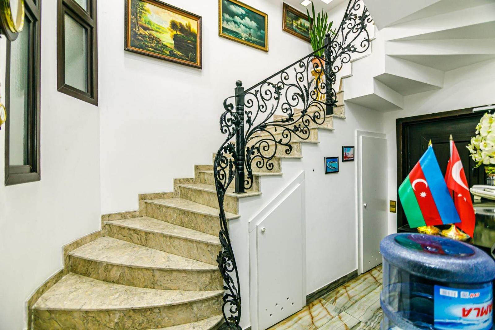 Sera Hotel Баку Экстерьер фото