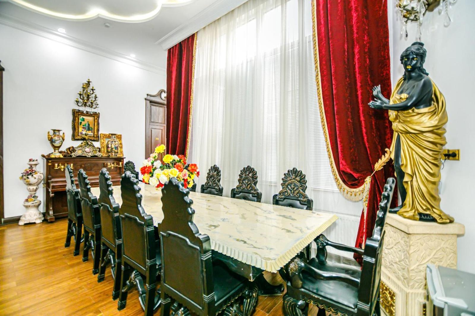 Sera Hotel Баку Экстерьер фото
