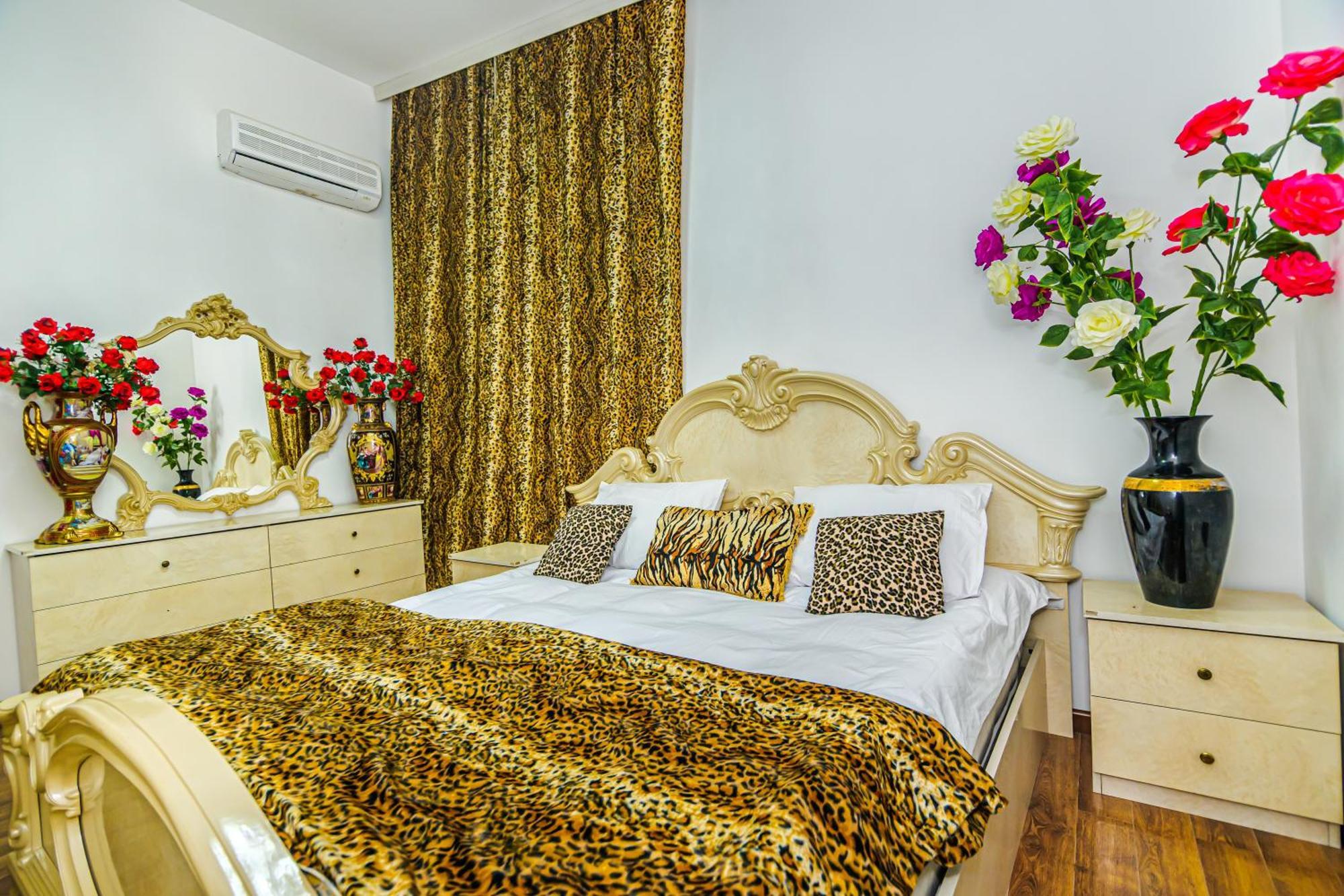 Sera Hotel Баку Экстерьер фото