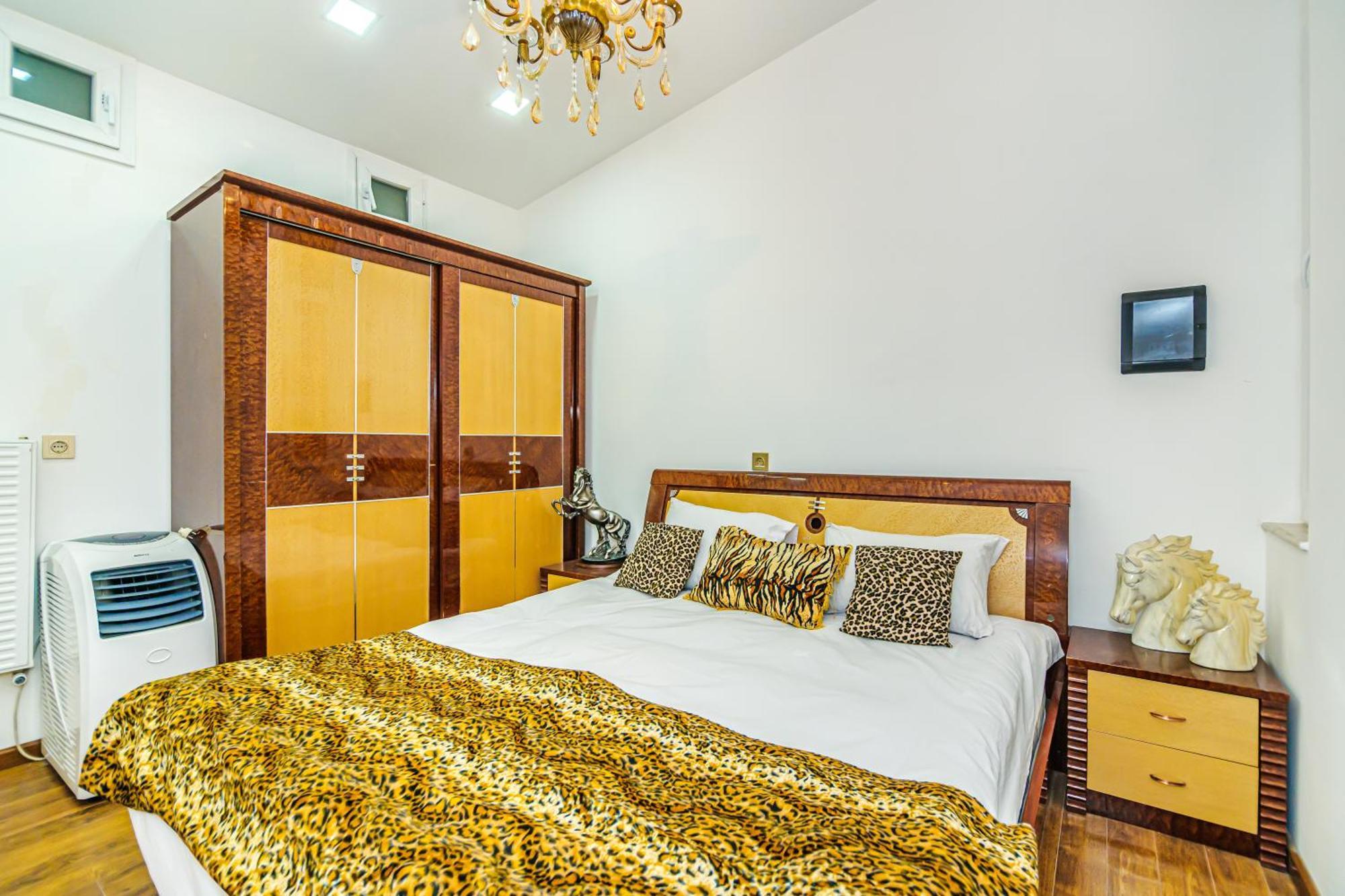 Sera Hotel Баку Экстерьер фото