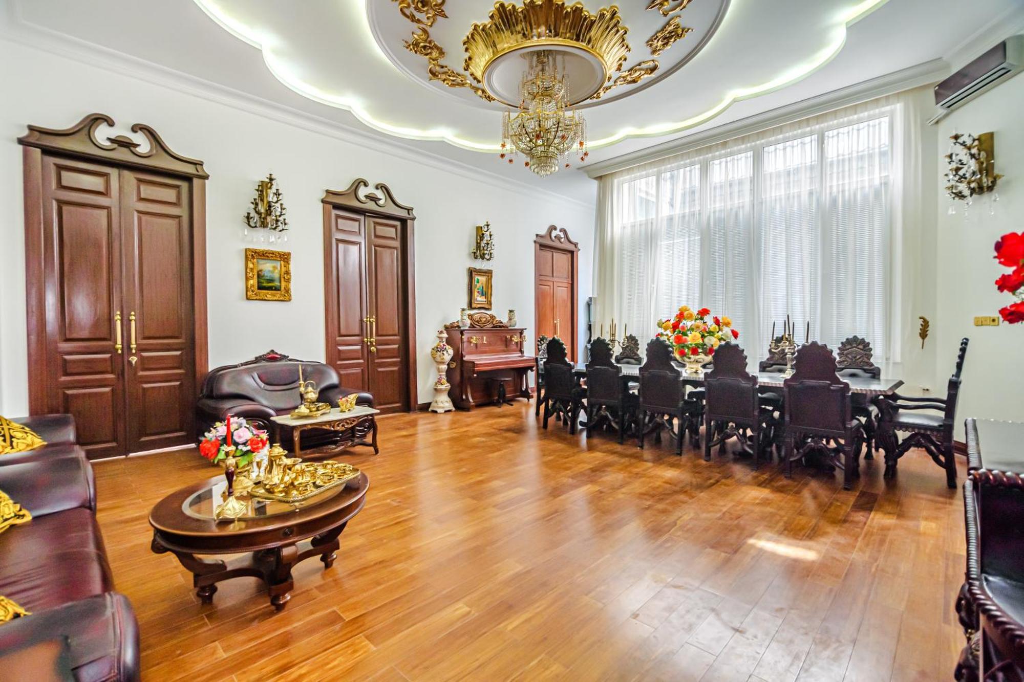 Sera Hotel Баку Экстерьер фото